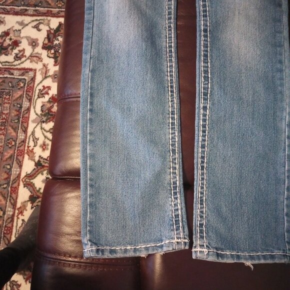 True Religion jeans 30x32 - Picture 5 of 5